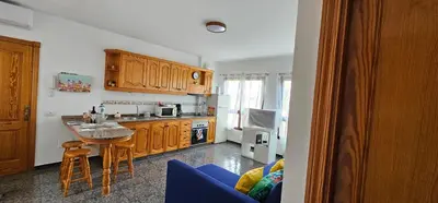 Una cocina o zona de cocina en Piso Amanecer CRUCE ARINAGA