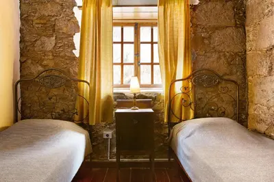 Cama o camas de una habitación en House Sleeps6-Parking-Garden-Pool in summer-Pet
