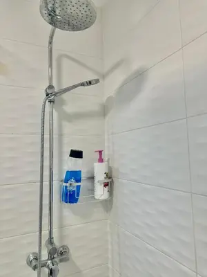 Un baño de RaNee Apartments - 2 bed 2 bath in city centre