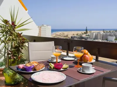 Comida en o cerca de este apartamento