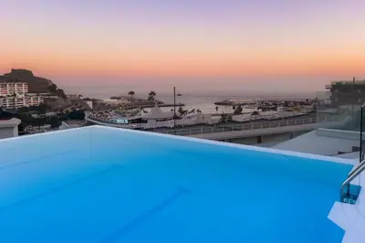 Piscina en o cerca de Piscina Infinita Paraiso Puerto Rico