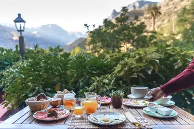 Comida en o cerca de este hostal o pensión