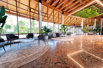 Un restaurante o sitio para comer en Sport Hotel Monte Feliz - powered by Playitas