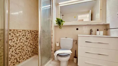 Un baño de Click&Guest - Beach Star Apartment in Maspalomas