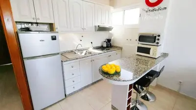 Una cocina o zona de cocina en Tanife 516 - Cozy Apartment With View