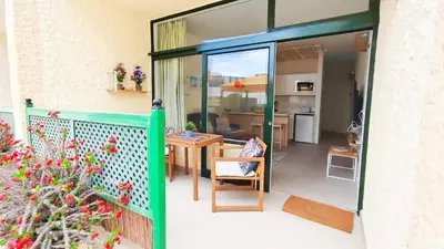 Un balcón o terraza de Apartament close to Playa del Inglés Beach