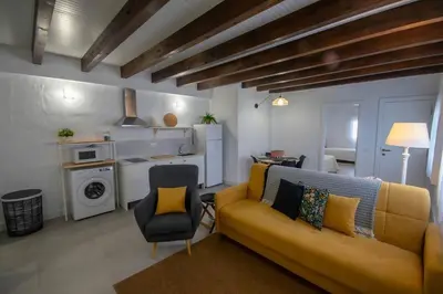 Una cocina o zona de cocina en Apartamentos Marmolejos