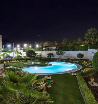 Piscina en o cerca de Cozy-Apartment