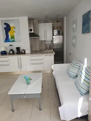 Una cocina o zona de cocina en Cozy-Apartment