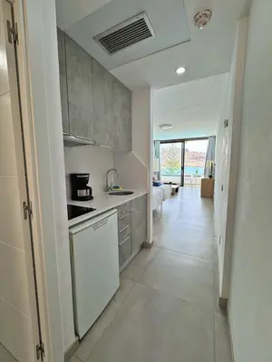 Una cocina o zona de cocina en Sea View Cura Marina 414