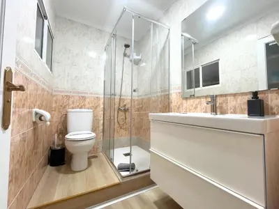 Un baño de SG Salinas Studio