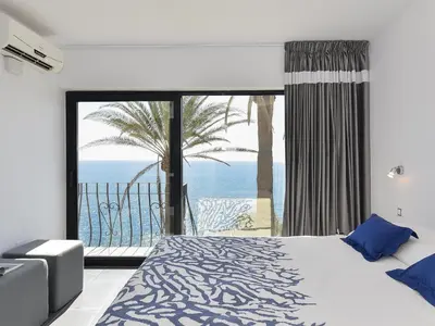 Cama o camas de una habitación en Seaside Suite 302 by VillaGranCanaria
