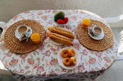 Comida en o cerca de este apartamento