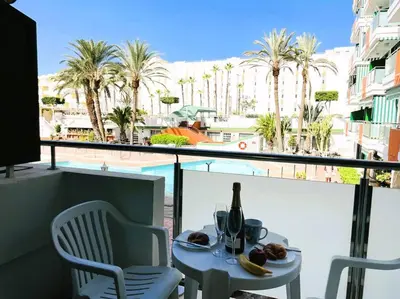 Comida en o cerca de este apartamento