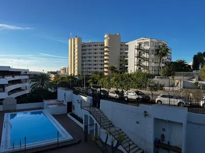 Piscina en o cerca de Zwischen Yumbo und zentralem Strand