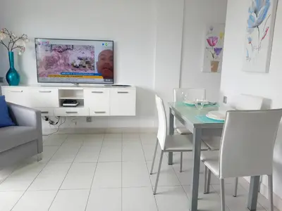 Una televisión o centro de entretenimiento en Zona Yumbo