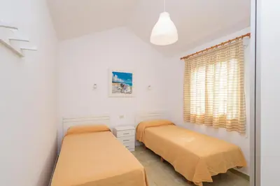 Cama o camas de una habitación en Private Solarium Bungalow Garden