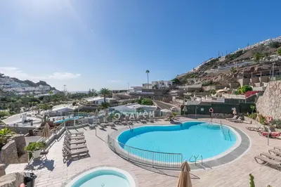 Piscina en o cerca de Apartment with heated pool and sea view
