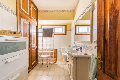 Plano de Magnífica villa con piscina y barbacoa
