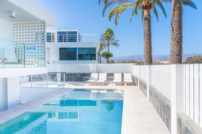 Piscina en o cerca de Villa Oasis Maspalomas
