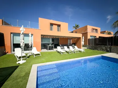 Piscina en o cerca de Paradise Island by CanaryScape