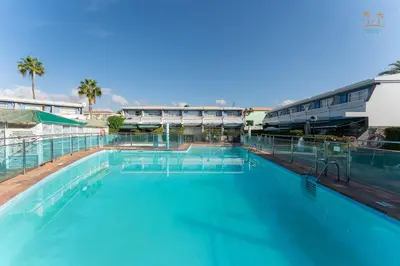 Piscina en o cerca de Linda House