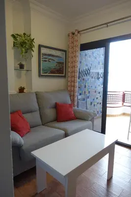 Zona de estar de Estudio luminoso, primera línea de playa de las canteras
