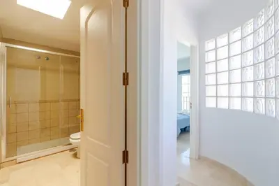 Un baño de El Valle Beach By Infinity Summer