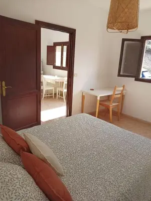 Cama o camas de una habitación en Villa Palomino - Sleeps 6 - Parking - Pet Friendly