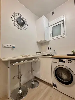 Una cocina o zona de cocina en Álvaro Home con parking para turismo pequeño