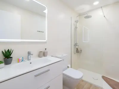 Un baño de Seaside Home Playa del Ingles refurbished in 2024