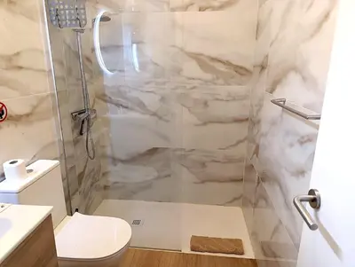 Un baño de Zen House