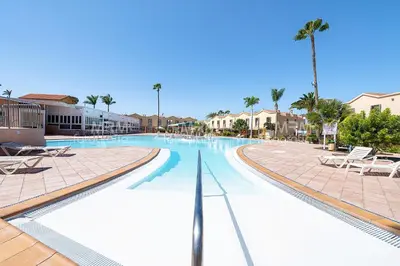 Piscina en o cerca de Zen House