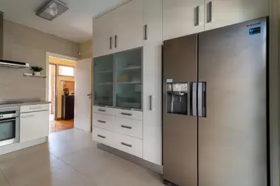 Una cocina o zona de cocina en Serenity Villa Tauro