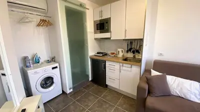 Una cocina o zona de cocina en Mini estudio cerca de la playa