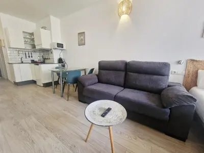 Una cocina o zona de cocina en Las Canteras SeaLove