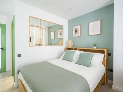 Cama o camas de una habitación en Vertical Oasis Loft,en el corazon de Triana GB1A