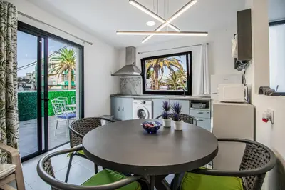 Una cocina o zona de cocina en Telde City Loft With Solarium
