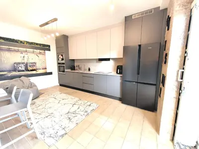 Una cocina o zona de cocina en PAMRO moderner Bungalow - 4 Schlafzimmer - 2 Bäder - Whirpool - Ferienanlage mit Pool - Familienfreundlich