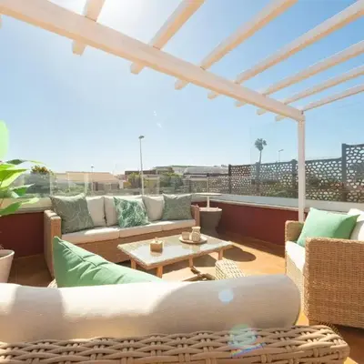 Chalé con terraza en la costa