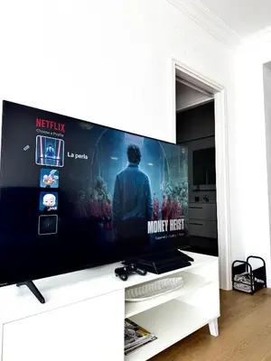 Una televisión o centro de entretenimiento en La Perla de Las Canteras