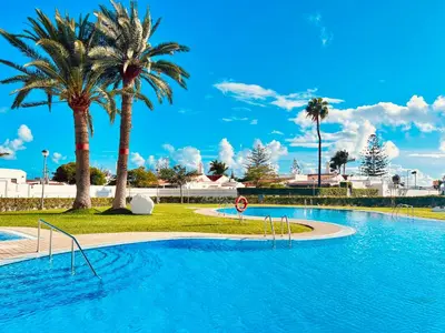 Piscina en o cerca de Arena y mar