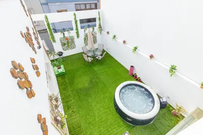 Piscina en o cerca de Garden House - La Isleta