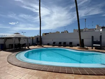 Piscina en o cerca de Large Villa in Maspalomas with Huge Private Pool, Jacuzzi & Gym