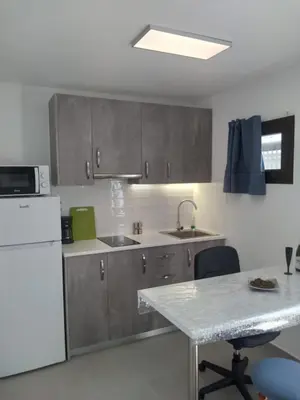 Una cocina o zona de cocina en Yumbo Rainbow Homes D
