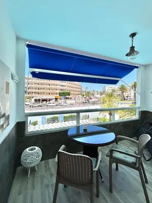 Un balcón o terraza de Cosy Pool View Apartment Tinache