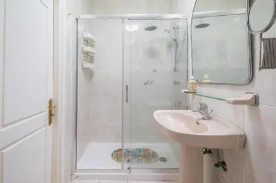 Un baño de Home with Terrace in Playa del Ingles-Pool & Beach