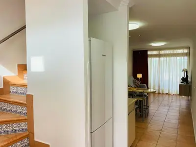 Una cocina o zona de cocina en Las Brisas 51 by SunHousesCanarias