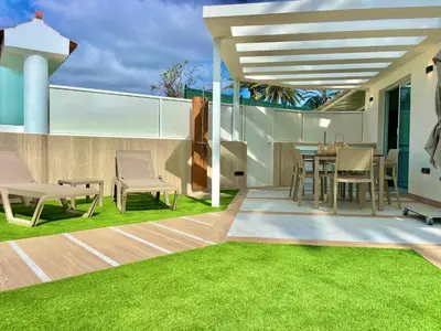 Un patio o zona al aire libre en Luxury Bungalow