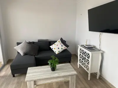 Una televisión o centro de entretenimiento en Solarena - Arena38